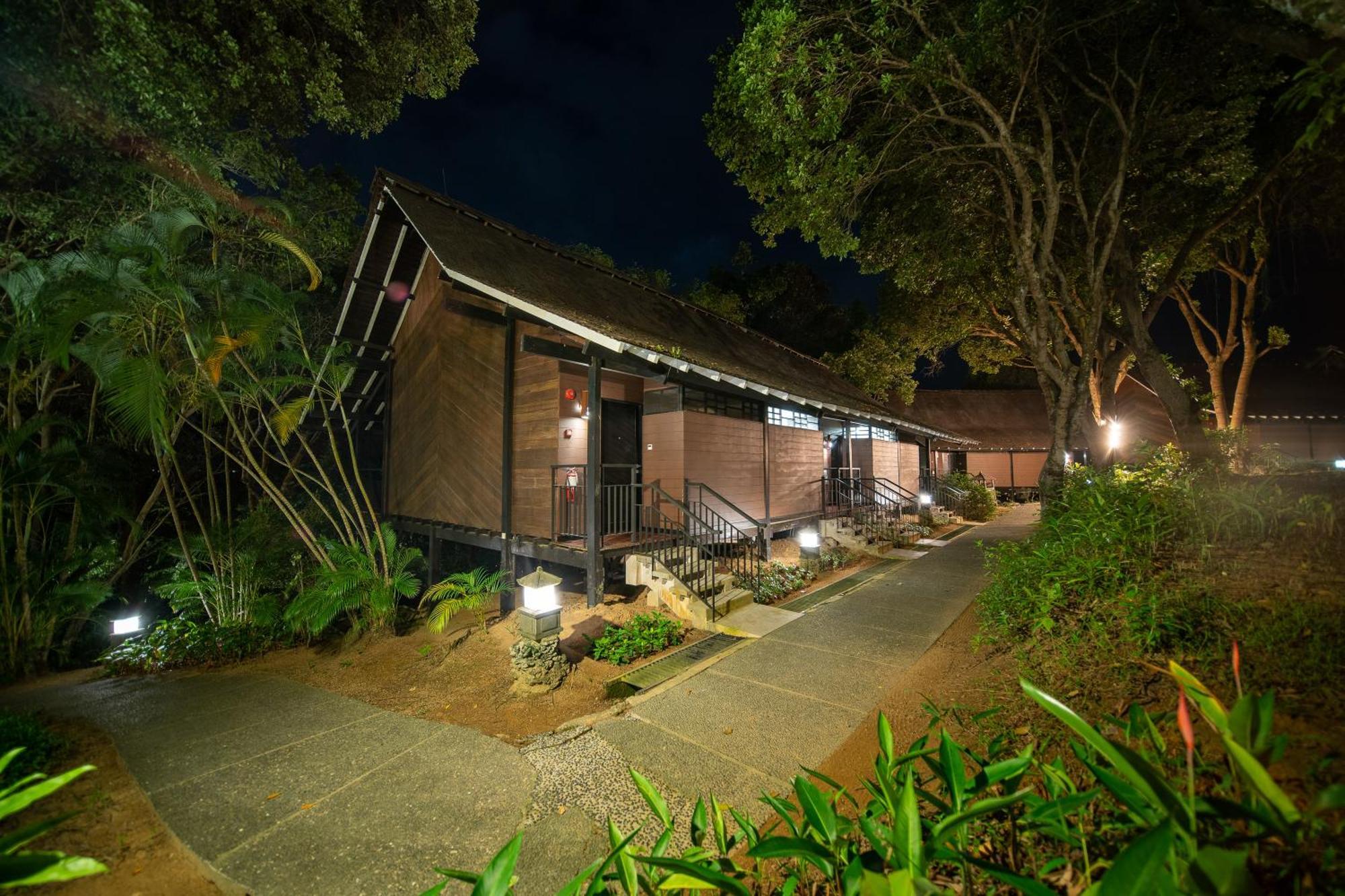 Turi Beach Resort Nongsa Luaran gambar